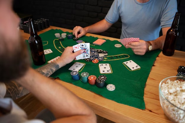 erek erek 72 Tables and slot rooms